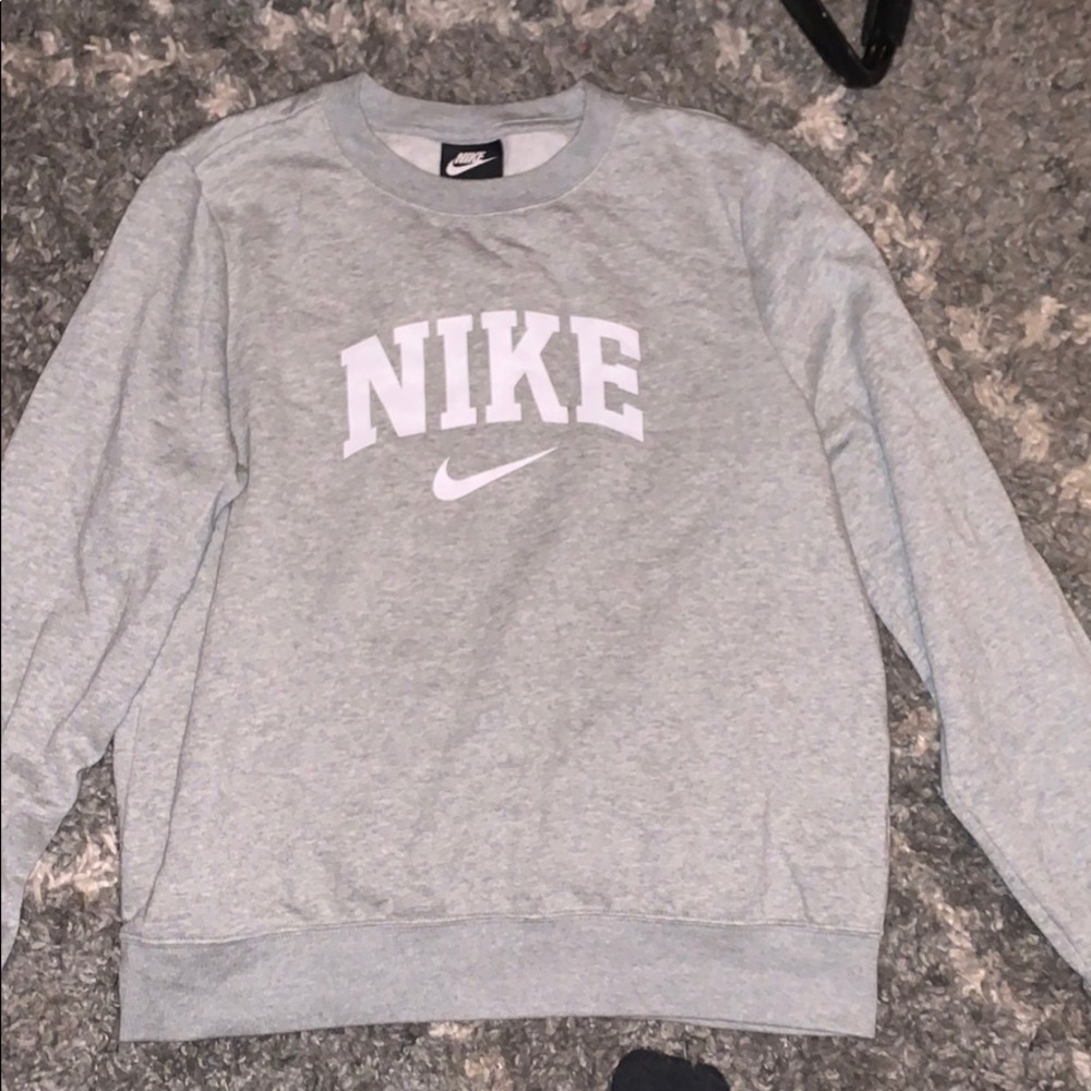 nike crewneck